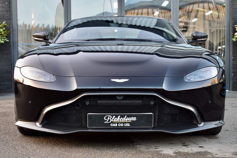 ASTON MARTIN VANTAGE