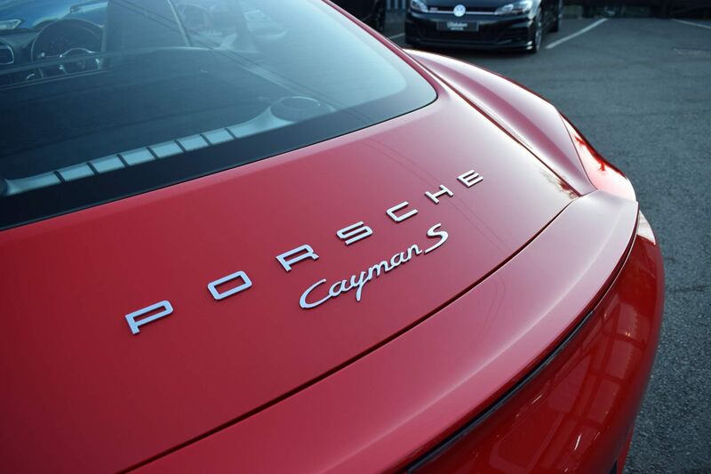 PORSCHE CAYMAN