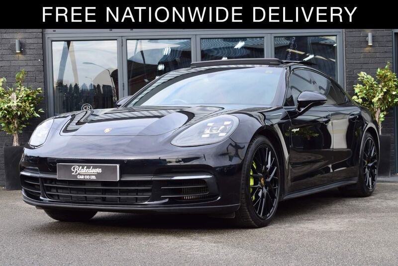 PORSCHE PANAMERA