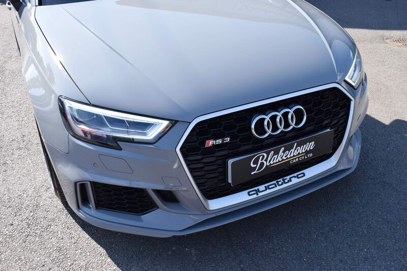 AUDI RS3