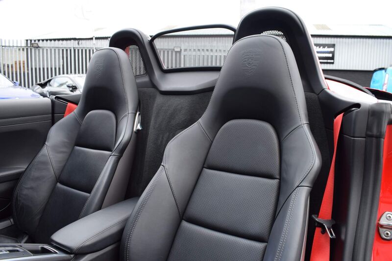 PORSCHE 718