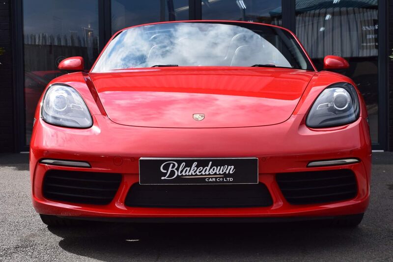 PORSCHE 718