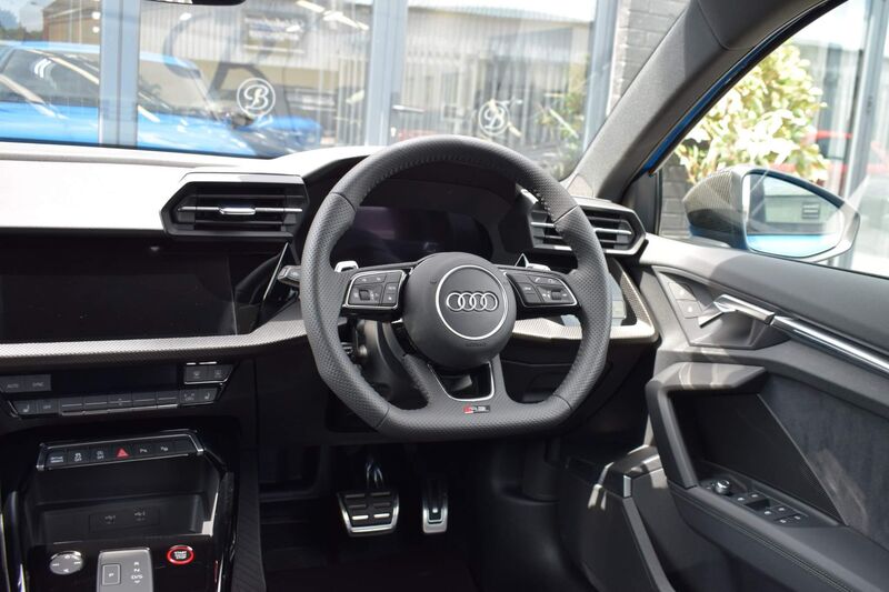 AUDI RS3