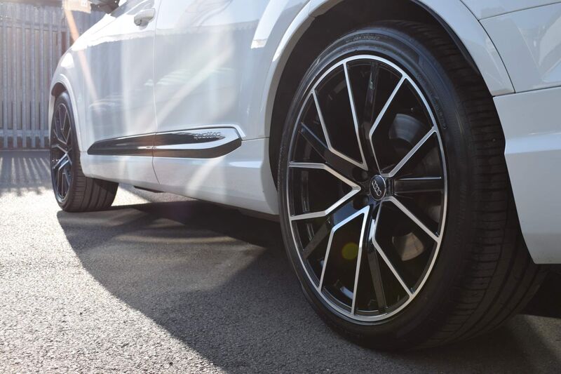 AUDI SQ7