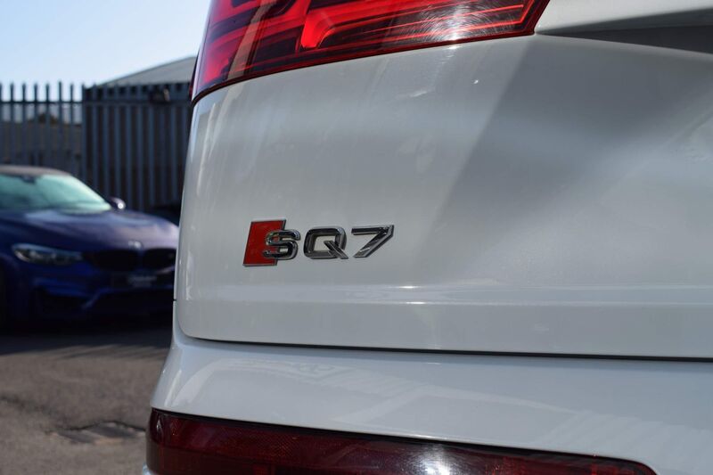AUDI SQ7
