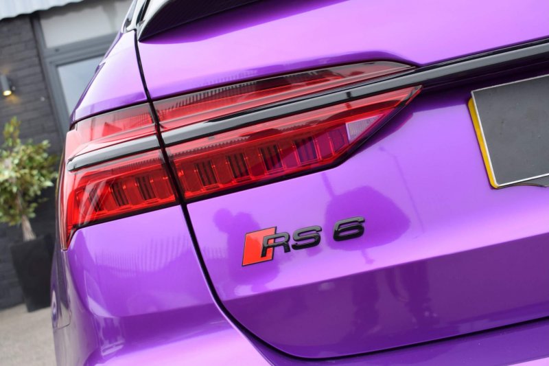 AUDI RS6