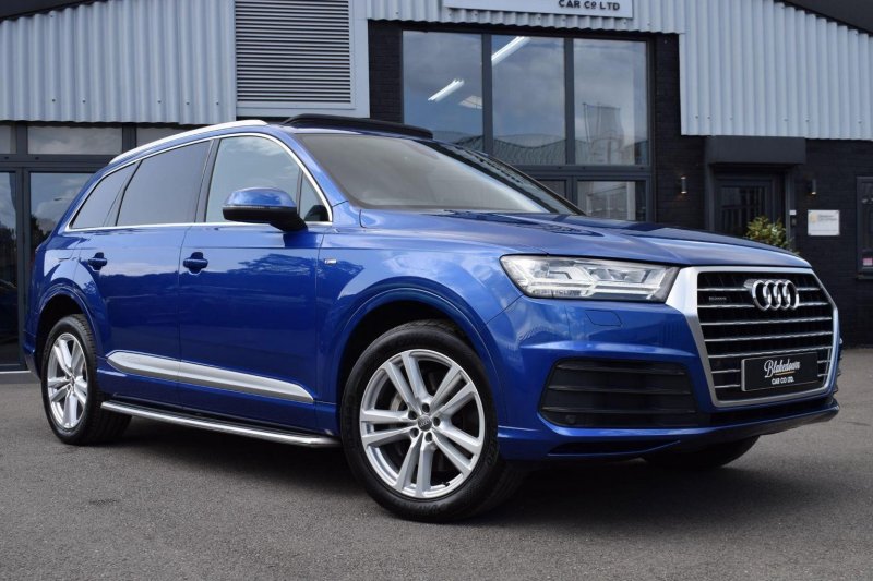 AUDI Q7