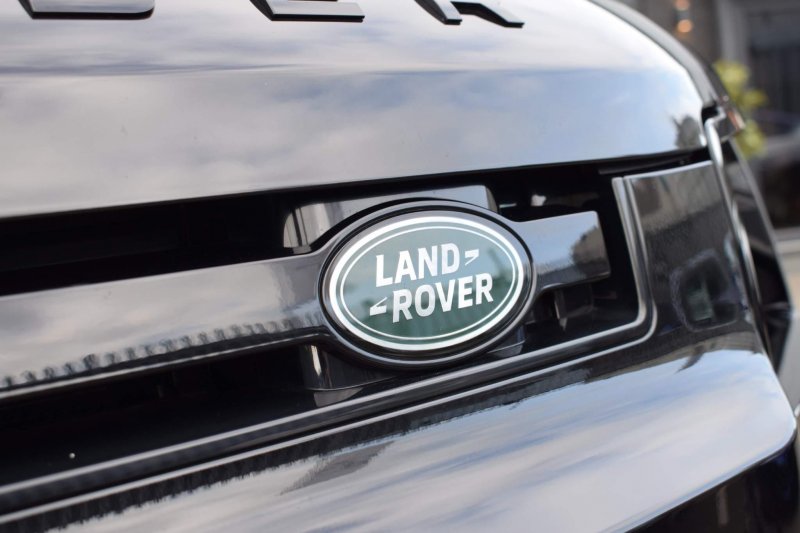 LAND ROVER DEFENDER 90