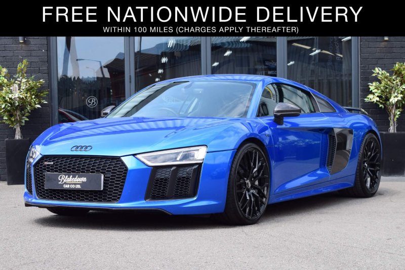 AUDI R8