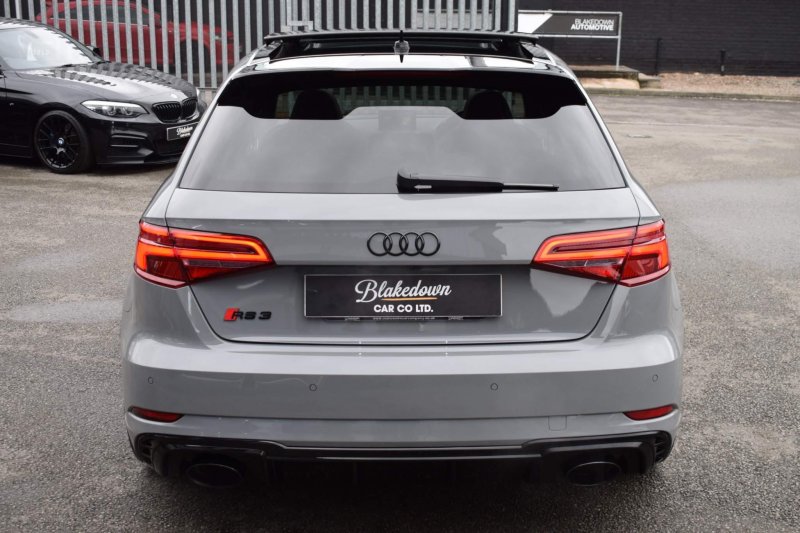 AUDI RS3