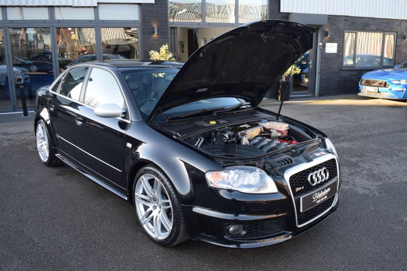 AUDI RS4