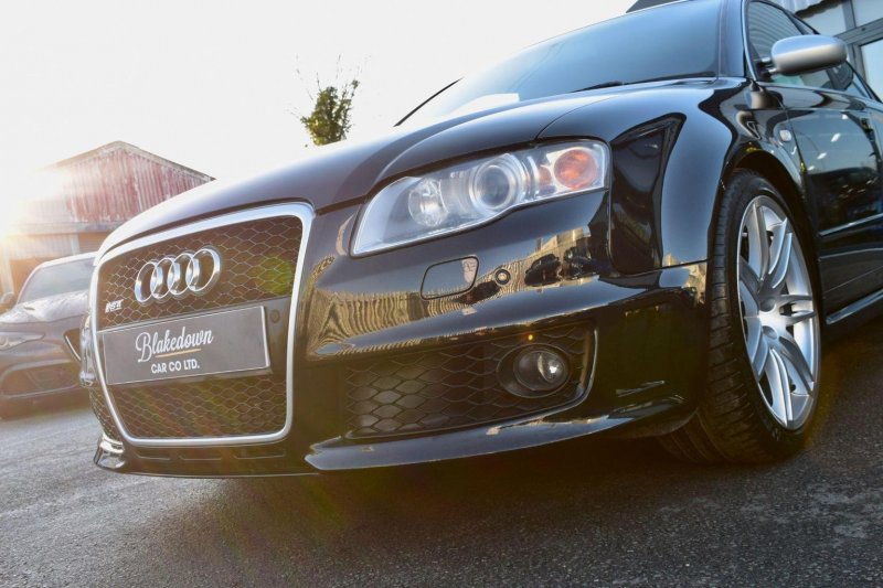 AUDI RS4