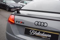 AUDI TT RS