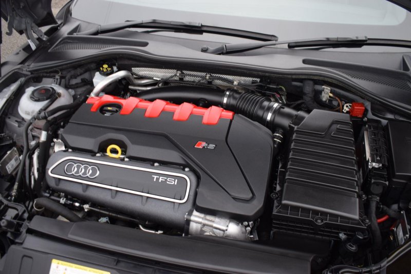 AUDI TT RS