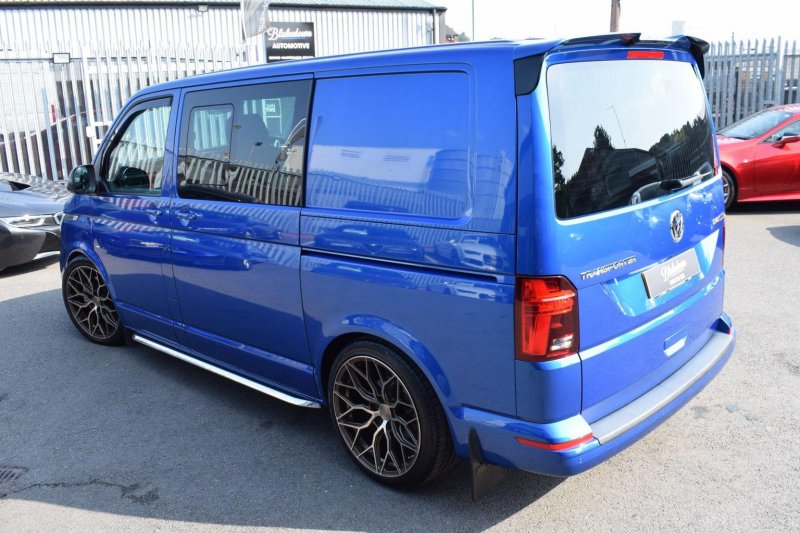 VOLKSWAGEN TRANSPORTER