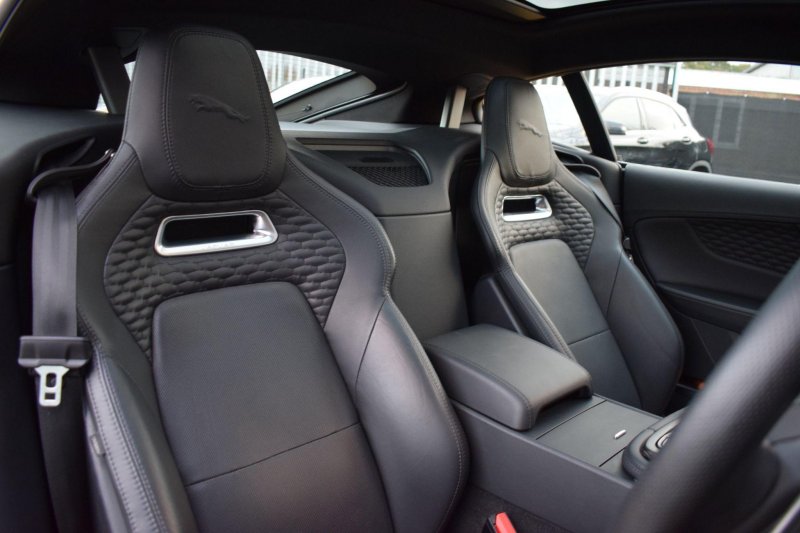 JAGUAR F-TYPE