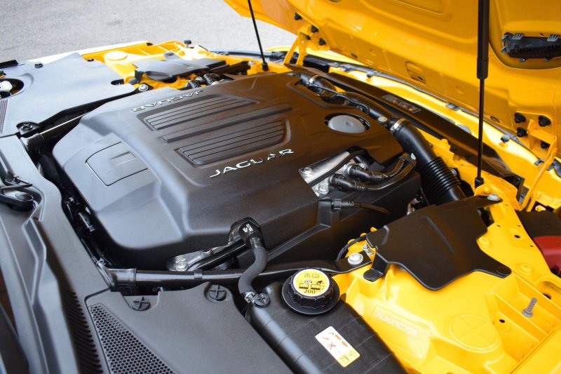 JAGUAR F-TYPE