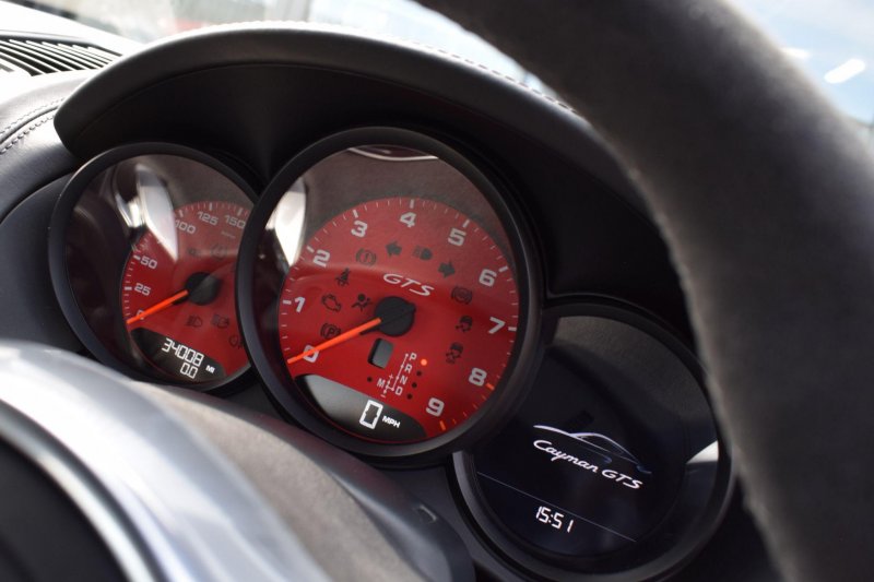 PORSCHE CAYMAN