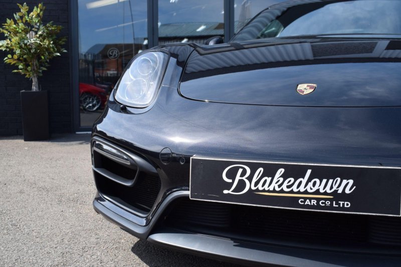 PORSCHE CAYMAN