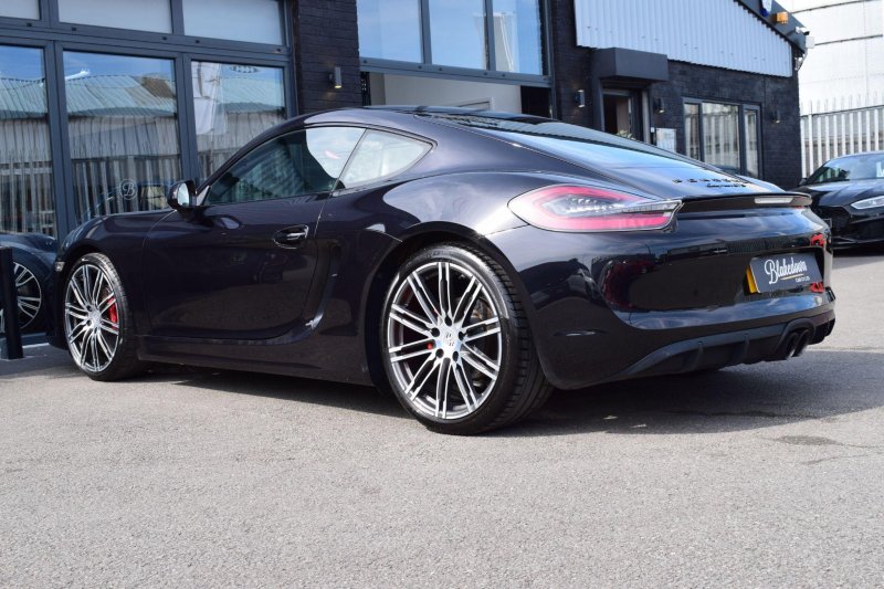 PORSCHE CAYMAN
