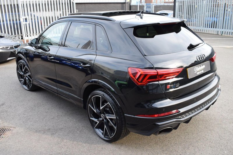 AUDI RS Q3