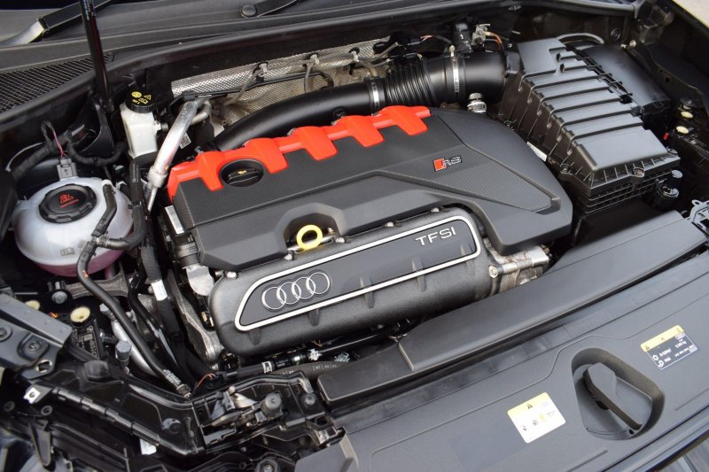 AUDI RS Q3