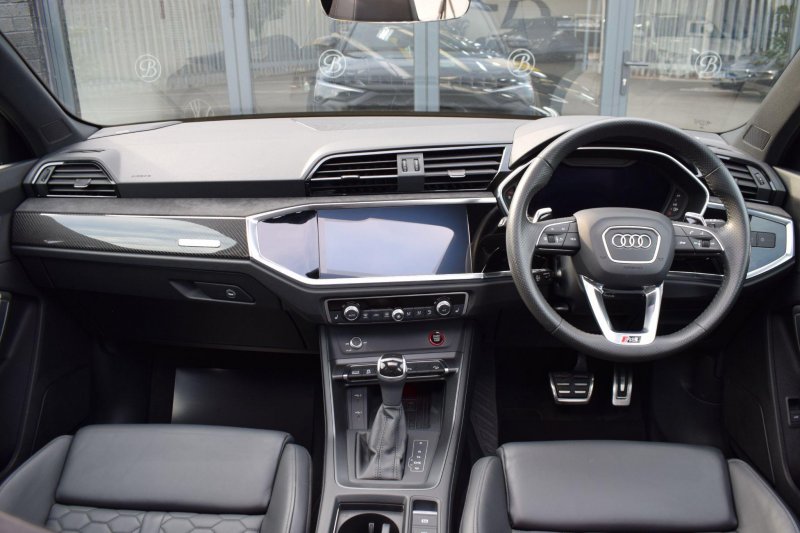 AUDI RS Q3