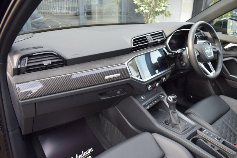 AUDI RS Q3