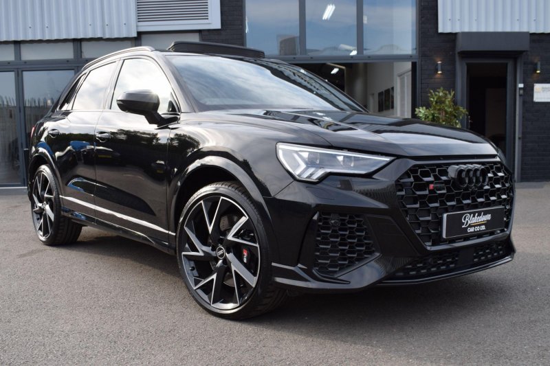 AUDI RS Q3