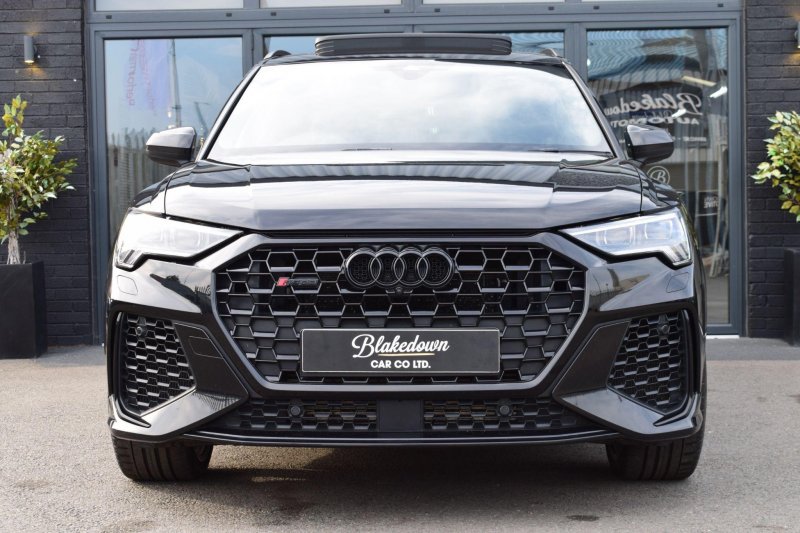 AUDI RS Q3