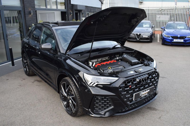 AUDI RS Q3