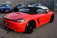 PORSCHE 718