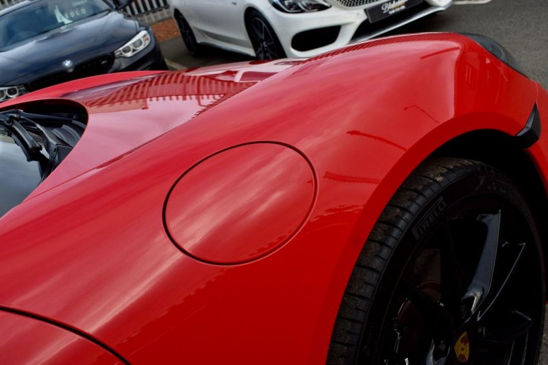 PORSCHE 718