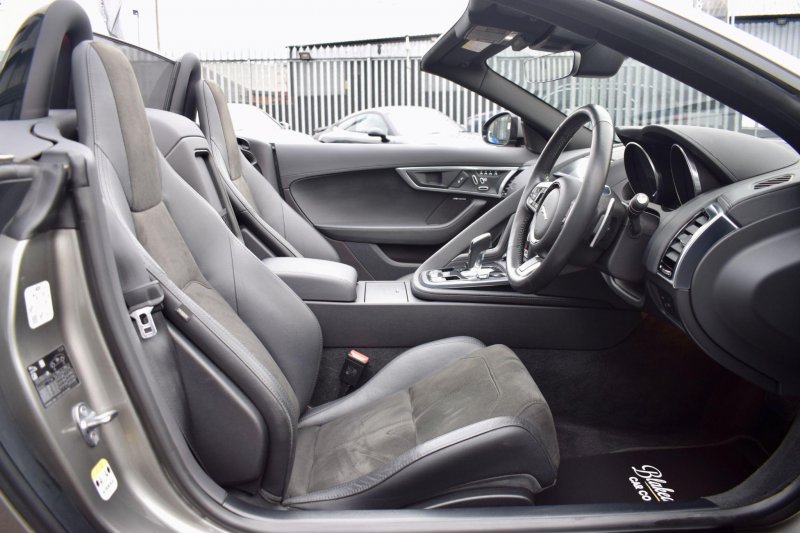 JAGUAR F-TYPE