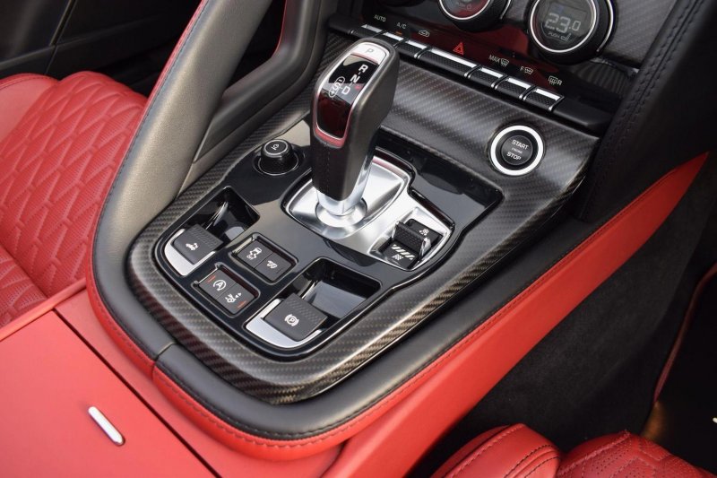 JAGUAR F-TYPE