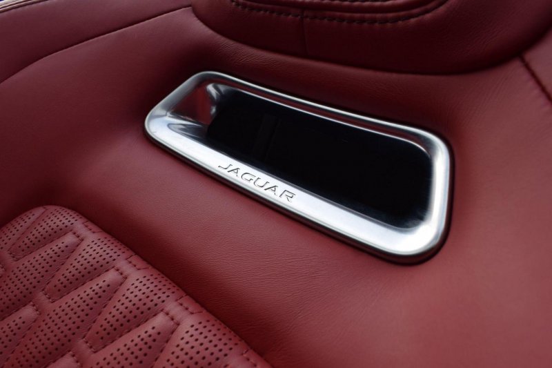 JAGUAR F-TYPE