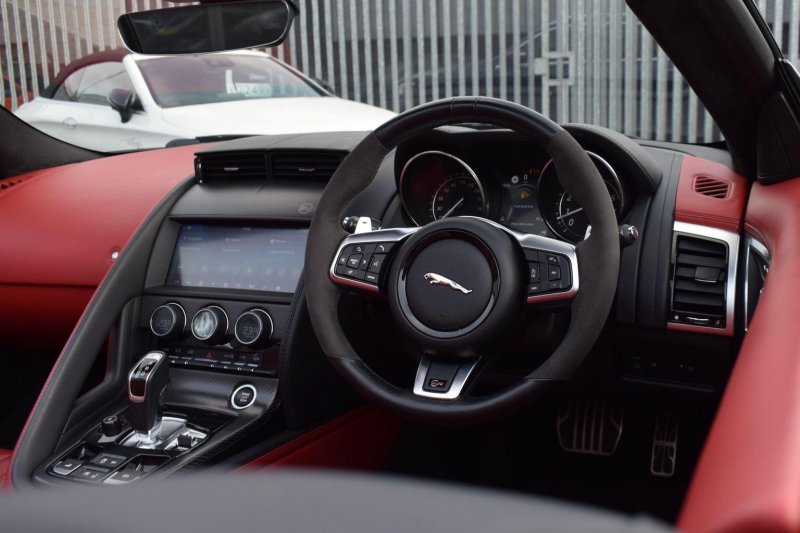 JAGUAR F-TYPE