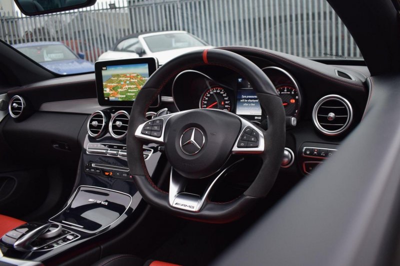 MERCEDES-BENZ C CLASS