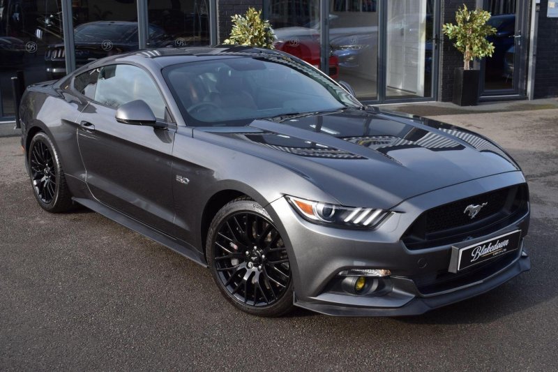 FORD MUSTANG