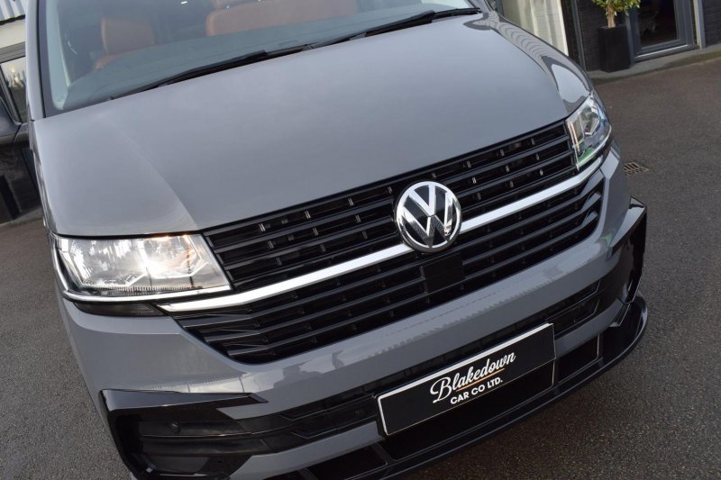 VOLKSWAGEN TRANSPORTER