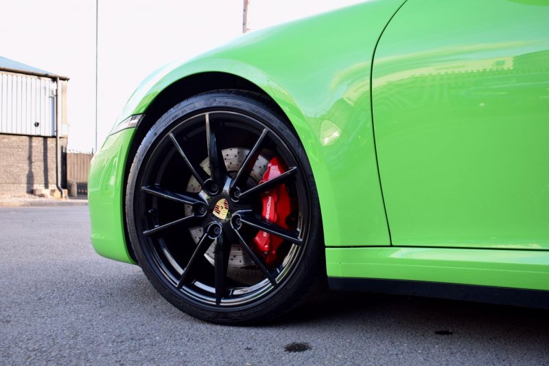 PORSCHE 911