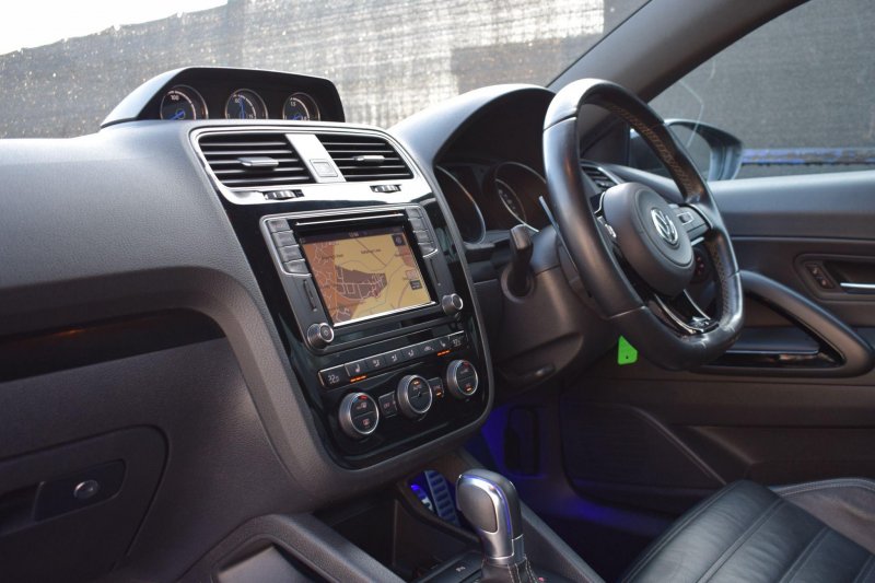 VOLKSWAGEN SCIROCCO