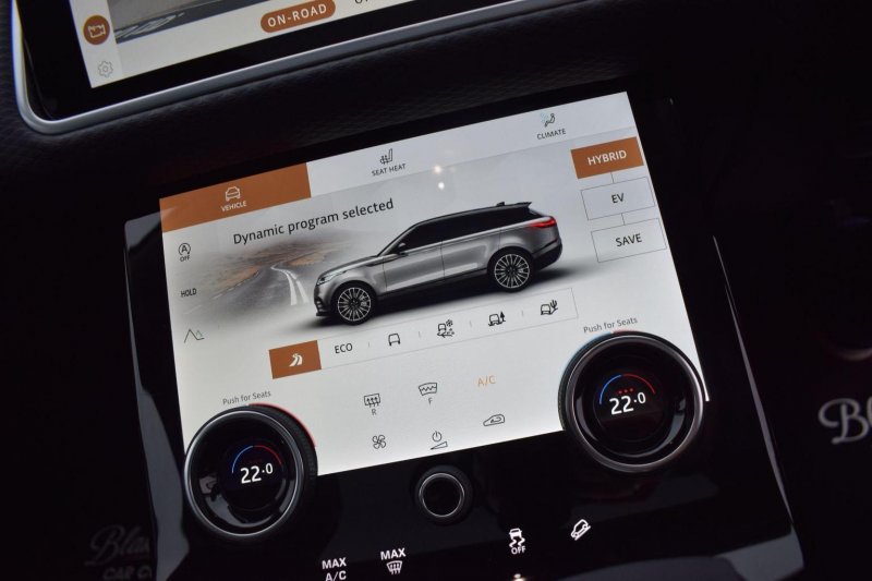 LAND ROVER RANGE ROVER VELAR