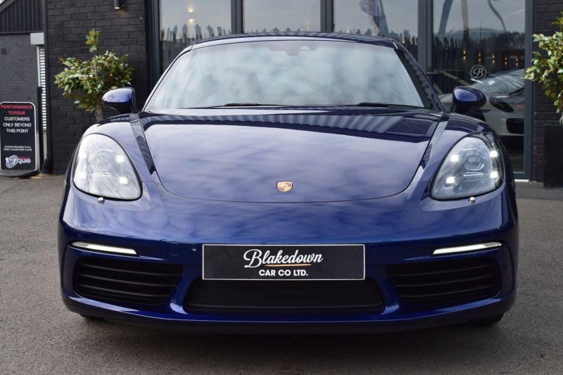 PORSCHE 718