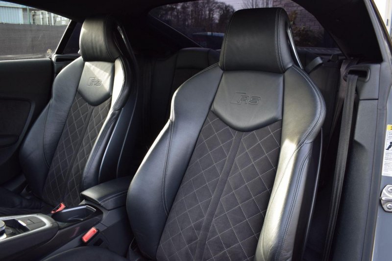 AUDI TT RS