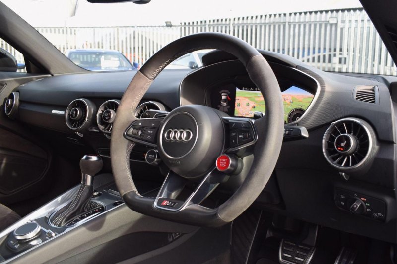 AUDI TT RS