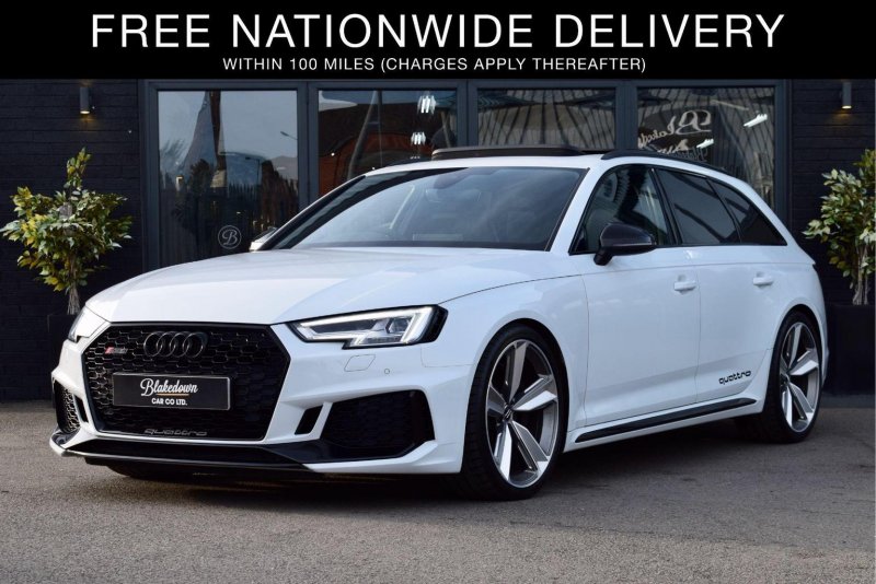 AUDI RS4