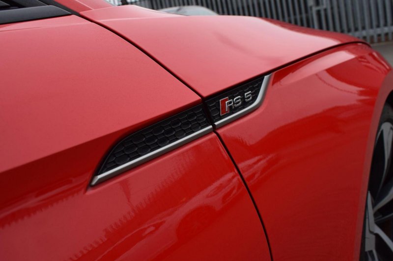 AUDI RS5