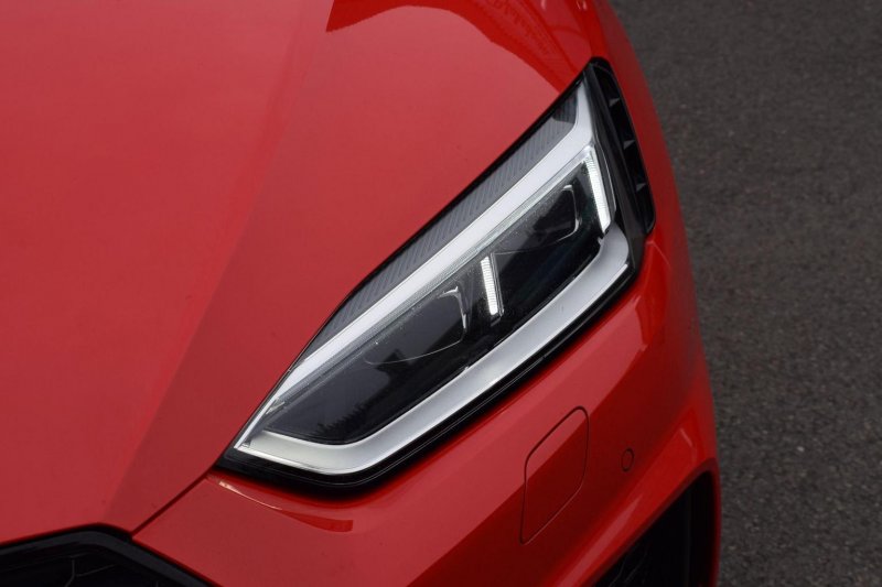 AUDI RS5