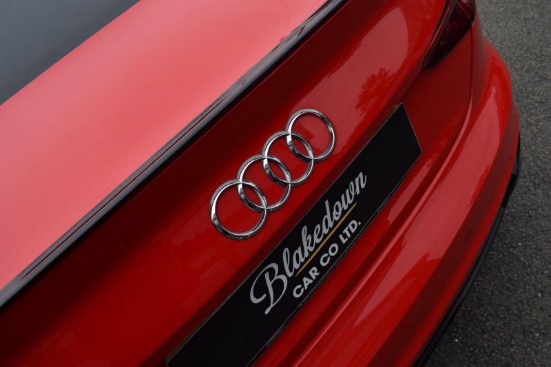 AUDI RS5